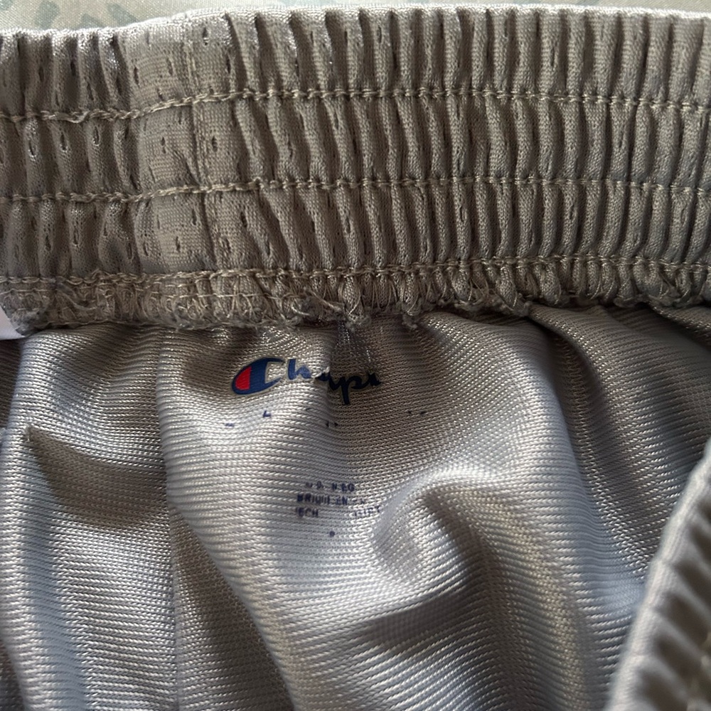 CHAMPION shorts, size L BUNDLE - Picture 5 of 8